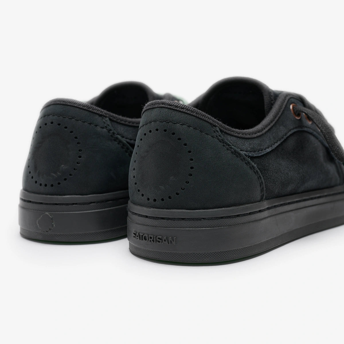 Heisei Suede | Black Blush