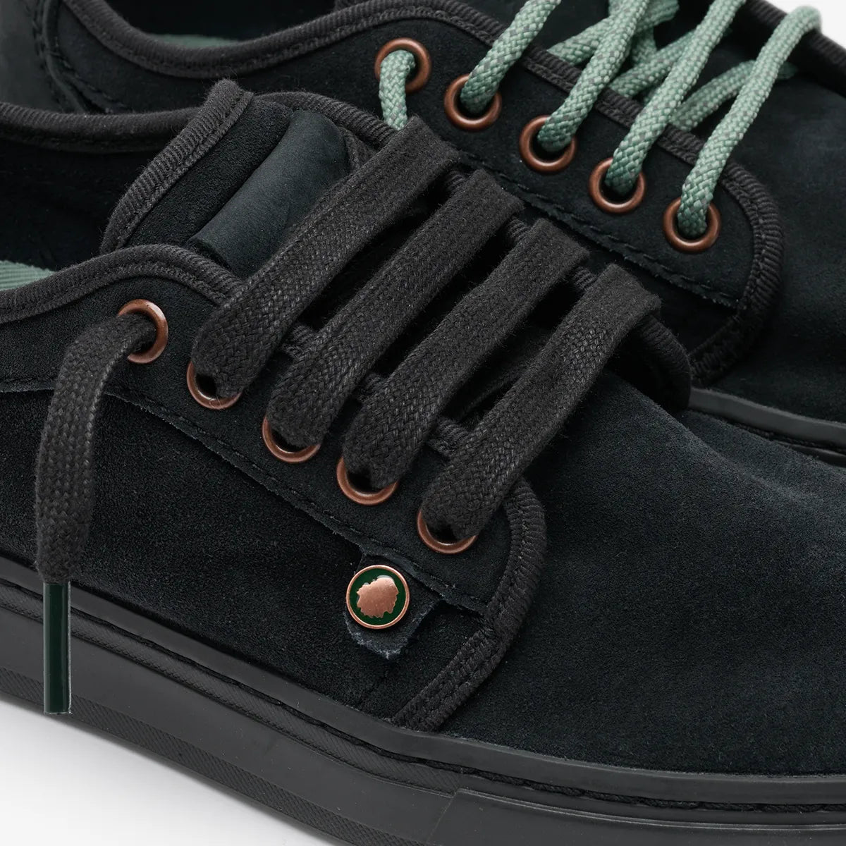 Heisei Suede | Black Blush